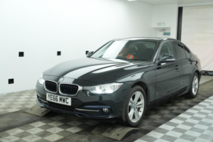 2016 BMW 3 Series 1.5 318i Sport Euro 6 (s/s) 4dr in Black — image 3