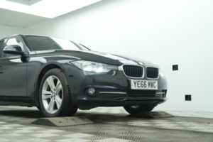 2016 BMW 3 Series 1.5 318i Sport Euro 6 (s/s) 4dr in Black — image 5