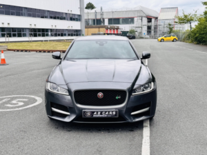 2018 Jaguar Xf 2.0 D R-Sport in Grey — image 4