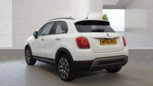 2015 Fiat 500x 1.6 500x Off-Road Look 1.6 Multijet 120hp Cross Plus Diesel White 5dr Lowtax+satnav+8 Stamps in White — image 2