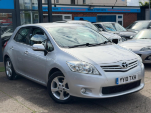 2010 Toyota Auris