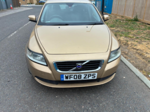 2008 Volvo S40 1.6 S Euro 4 4dr in Gold — image 2