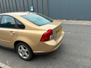 2008 Volvo S40 1.6 S Euro 4 4dr in Gold — image 4