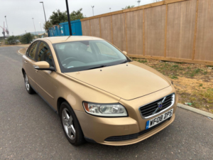 2008 Volvo S40 1.6 S Euro 4 4dr in Gold — image 6
