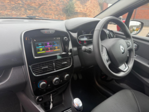 2019 Renault Clio 0.9 Tce Iconic Euro 6 (s/s) 5dr in Red — image 2