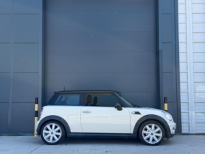 2006 MINI Hatch 1.6 Cooper Euro 4 3dr in White — image 5