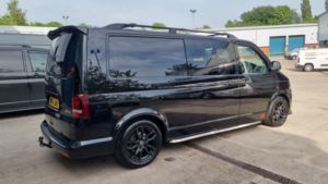 2014 Volkswagen Transporter 2.0 Tdi T32 Highline in Black — image 2