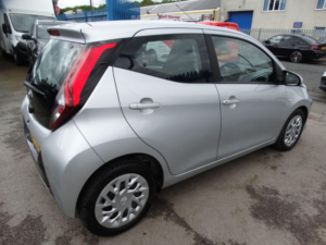 2022 Toyota Aygo 1.0 Vvt-I X-Play Euro 6 (s/s) 5dr in Silver — image 6
