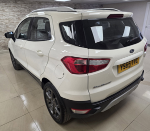 2015 Ford Ecosport 1.5 Tdci Titanium SUV 5dr Diesel Manual 2WD Euro 6 (95 Ps) in Multicolour — image 3