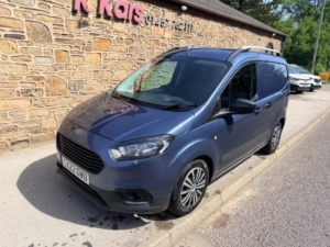 2022 Ford Transit Courier