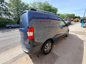2022 Ford Transit Courier 1.0 Ecoboost Leader L1 Euro 6 (s/s) 5dr in Blue — image 4