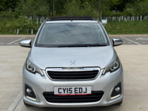 2015 Peugeot 108 1.2 Vti Puretech Allure Top! Euro 5 5dr in Silver — image 2