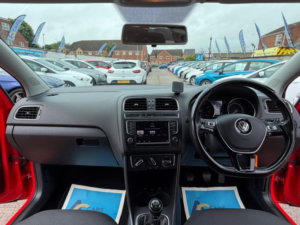 2015 Volkswagen Polo 1.2 Tsi Bluemotion Tech Se Euro 6 (s/s) 5dr in Red — image 2