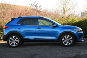 2023 Kia Stonic 1.0 T-Gdi Gt-Line SUV 5dr Petrol Dct Euro 6 (s/s) (99 Bhp) in Blue — image 2