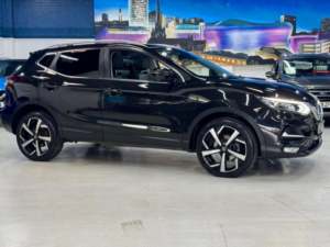 2020 Nissan Qashqai 1.3 Dig-T Tekna Euro 6 (s/s) 5dr in Black — image 2
