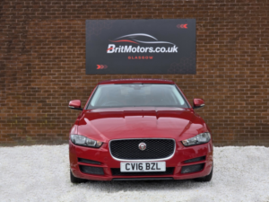 2016 Jaguar Xe 2.0 D Prestige in Red — image 3
