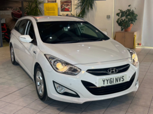 2011 Hyundai I40 1.7 Crdi Blue Drive Style in White — image 2