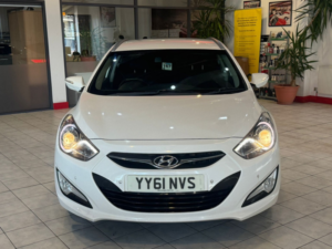 2011 Hyundai I40 1.7 Crdi Blue Drive Style in White — image 3