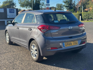 2016 Hyundai I20 1.2 Se Euro 6 5dr in Grey — image 5