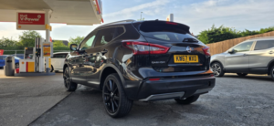 2017 Nissan Qashqai 1.5 Dci N-Connecta in Black — image 4