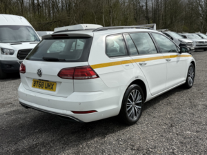 2018 Volkswagen Golf 1.6 Tdi Se in White — image 5