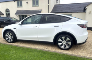 2022 Tesla Model Y (dual Motor) Long Range Auto 4wde 5dr in White — image 5