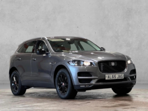 2016 Jaguar F-Pace 2.0 D180 Prestige Auto AWD Euro 6 (s/s) 5dr in Grey — image 5