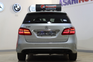 2015 Mercedes-Benz B Class 1.61.6 B180 Sport (executive) 7g-Dct Euro 6 (s/s) 5dr in Silver — image 4