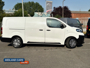 2023 Vauxhall Vivaro 1.5 Vivaro Prime 1.5td 100 M6 S/s L2h1 2900 Panel Van in White — image 2