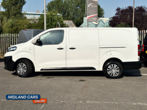 2023 Vauxhall Vivaro 1.5 Vivaro Prime 1.5td 100 M6 S/s L2h1 2900 Panel Van in White — image 5