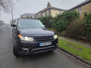 2015 Land Rover Range Rover Sport 3.0 Sd V6 Hse Dynamic Auto 4WD Euro 6 (s/s) 5dr in Black — image 4