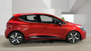 2016 Renault Clio 1.5 Dci Dynamique S Nav Auto Euro 6 5dr in Red — image 5
