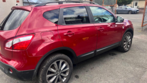 2013 Nissan Qashqai 1.5 Dci 360 2WD Euro 5 5dr in Red — image 2