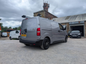2022 Citroen Dispatch 1.5 Bluehdi 1000 Enterprise Pro M Fwd 2 Euro 6 (s/s) 6dr in Grey — image 3