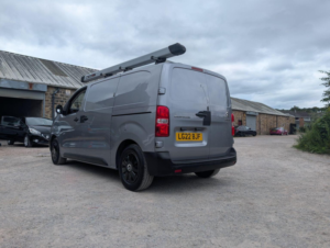 2022 Citroen Dispatch 1.5 Bluehdi 1000 Enterprise Pro M Fwd 2 Euro 6 (s/s) 6dr in Grey — image 5