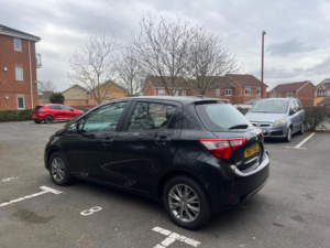 2017 Toyota Yaris 1.5 Vvt-I Icon Euro 6 5dr in Black — image 5
