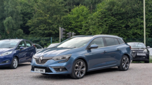 2017 Renault Megane 1.5 Signature Nav Dci 110 Auto in Blue — image 6