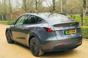 2024 Tesla Model Y (dual Motor) Long Range Auto 4wde 5dr in Grey — image 6