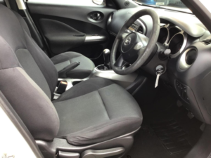 2013 Nissan Juke 1.6 Visia Euro 5 5dr in White — image 2