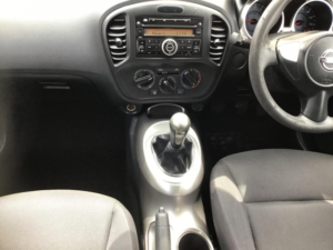 2013 Nissan Juke 1.6 Visia Euro 5 5dr in White — image 5