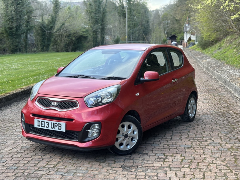 2013 Kia Picanto 1.0 City in Red — image 1