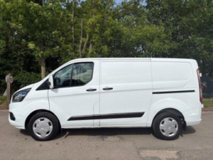 2021 Ford Transit Custom 2.0 320 Ecoblue Trend L1 H1 Euro 6 (s/s) 5dr in White — image 4
