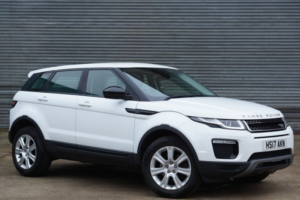 2017 Land Rover Range Rover Evoque 2.0 Td4 Se Tech in White — image 2