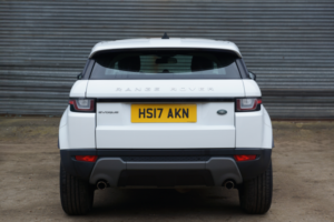 2017 Land Rover Range Rover Evoque 2.0 Td4 Se Tech in White — image 5
