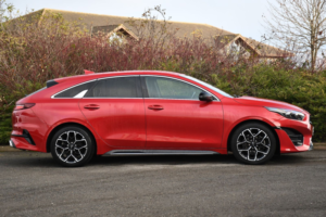 2023 Kia Proceed 1.5 T-Gdi Gt-Line Shooting Brake 5dr Petrol Manual Euro 6 (s/s) (158 Bhp) in Red — image 3