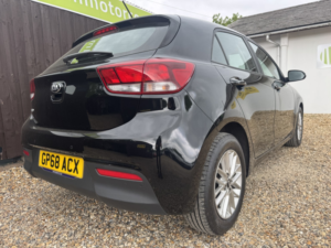 2019 Kia Rio 1.3 2 in Black — image 6