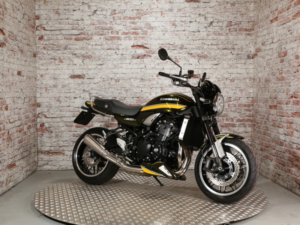 2021 Kawasaki Z900 Rs in Green — image 3