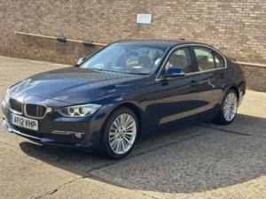 2012 BMW 3 Series 2.0 320d Luxury Saloon in Blue — image 2