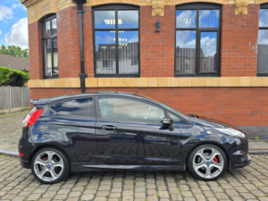 2014 Ford Fiesta 1.6 T Ecoboost St-2 in Black — image 2