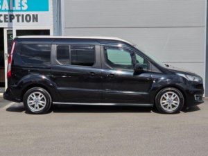 2020 Ford Grand Tourneo Connect 1.5 Ecoblue Titanium Auto Euro 6 (s/s) 5dr in Black — image 5